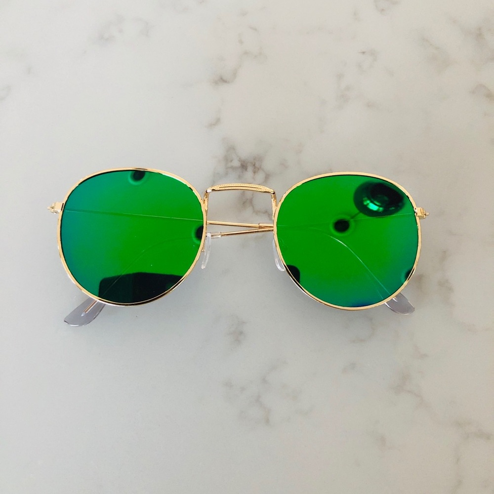 Sunnies seen all over instagram.